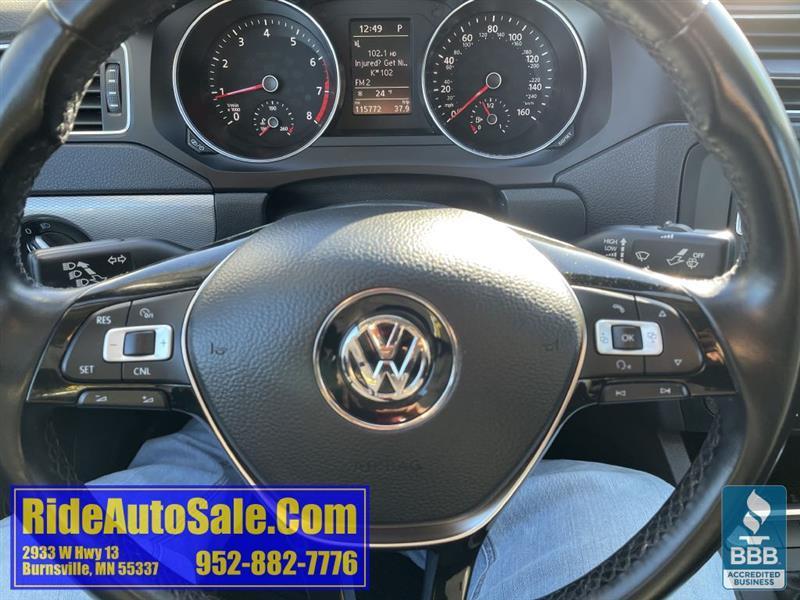 Volkswagen Jetta  2018