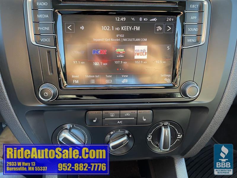 Volkswagen Jetta  2018