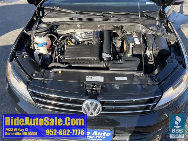 Volkswagen Jetta  2018