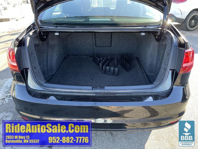 Volkswagen Jetta  2018