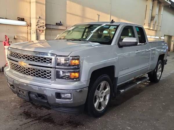 2015 Chevrolet Silverado 1500 LT, Double Cab 4dr, 4x4, 5.3 V8, runs great !