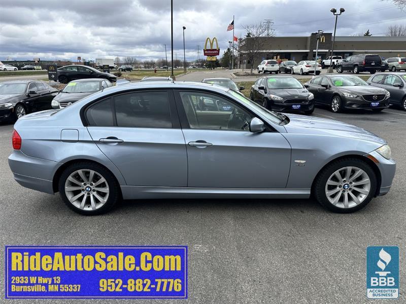 BMW 328  2011