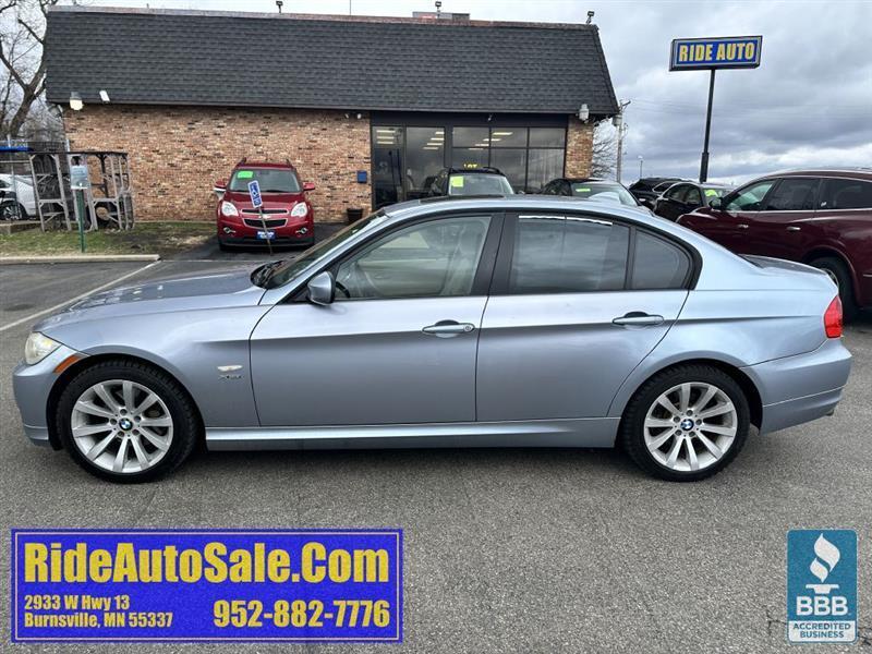 BMW 328  2011
