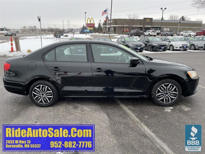 Volkswagen Jetta  2012