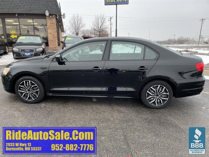Volkswagen Jetta  2012