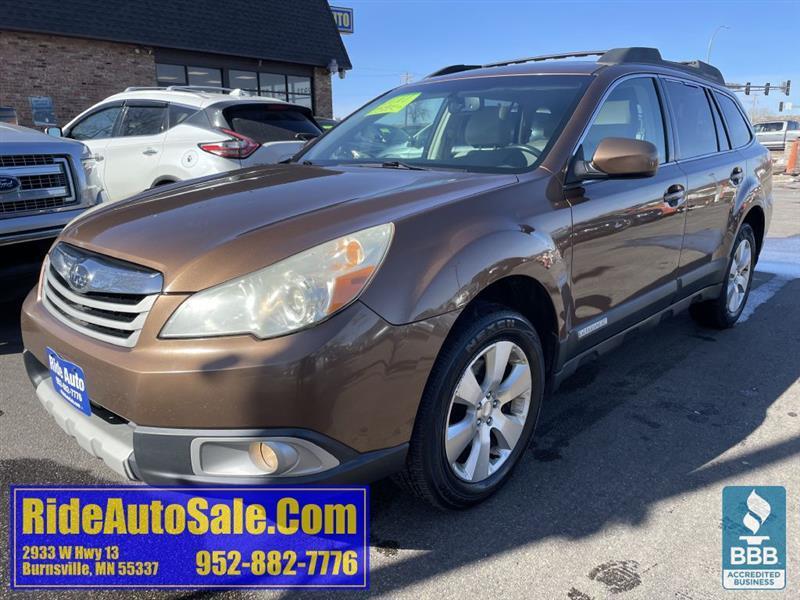 2011 Subaru Outback 3.6R Limited, 5dr Wagon, AWD, V6, all options!