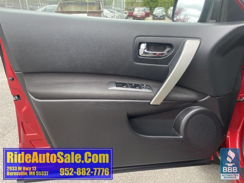 Nissan Rogue  2013
