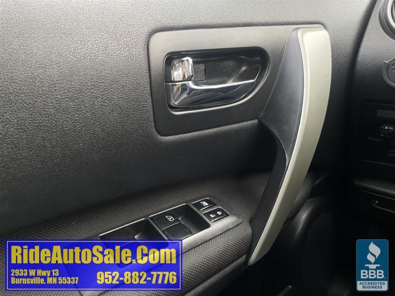 Nissan Rogue  2013