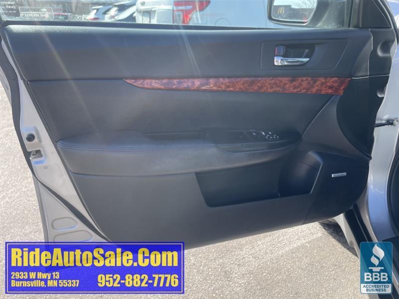 Subaru Outback  2010