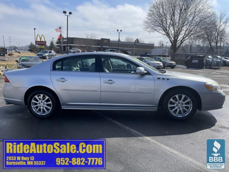 Buick Lucerne  2010