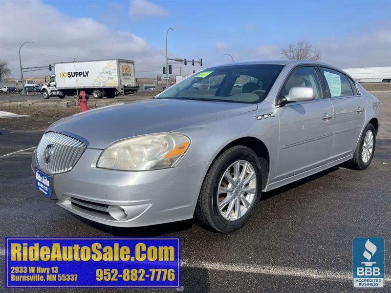 2010 Buick Lucerne CXL, 4dr sedan, reliable 3.9 V6, leather, CLEAN!
