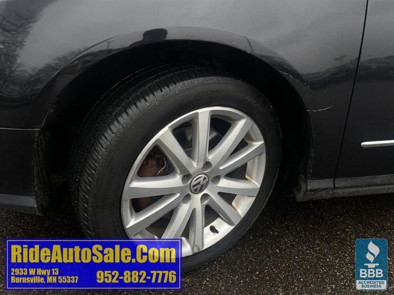 Volkswagen Passat Wagon  2010