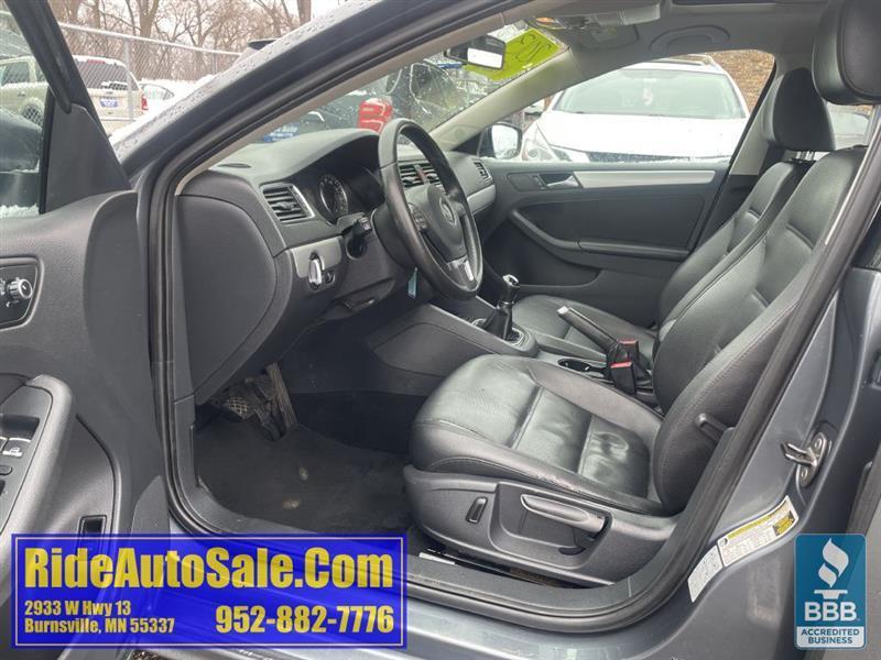 Volkswagen Jetta  2013