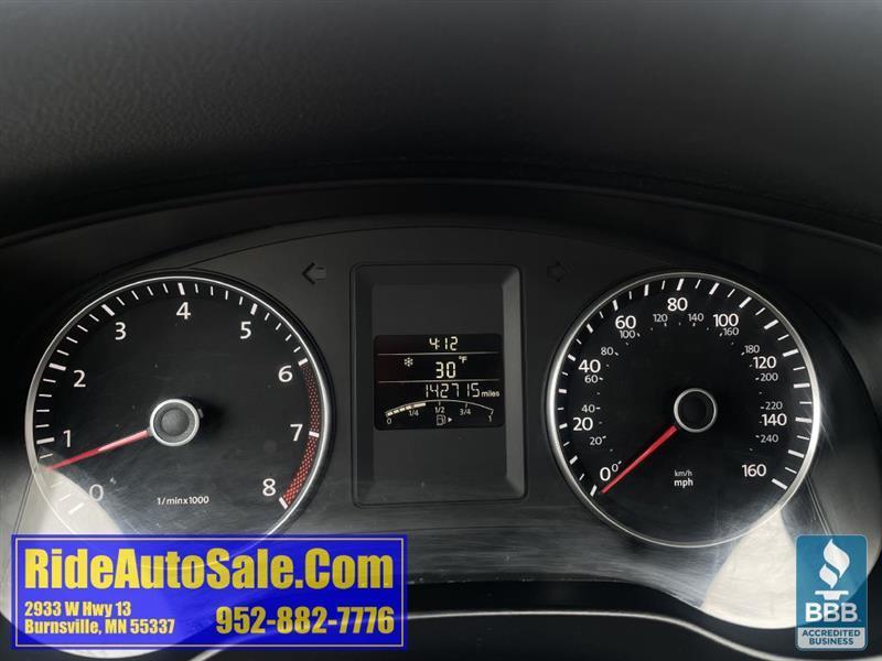 Volkswagen Jetta  2013