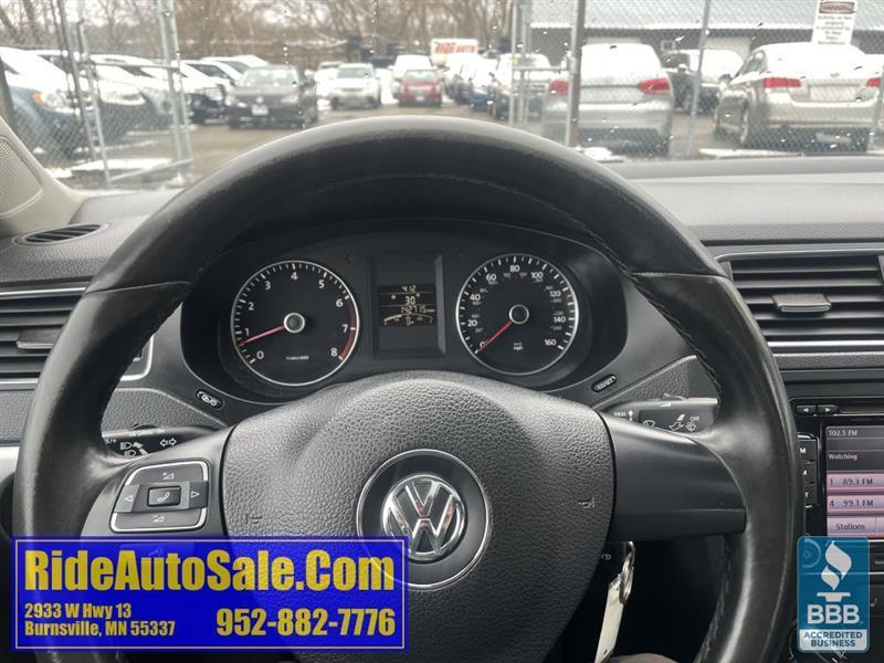 Volkswagen Jetta  2013