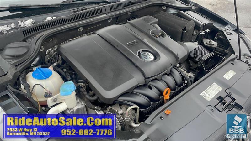 Volkswagen Jetta  2013