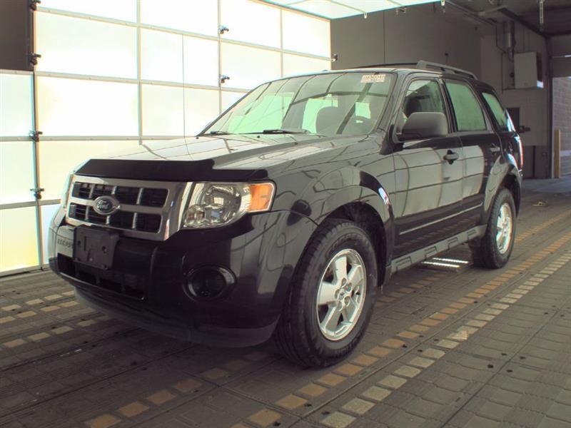 2011 Ford Escape XLS, Cross Over SUV, 4x4, reliable 2.5 4cyl, NICE!