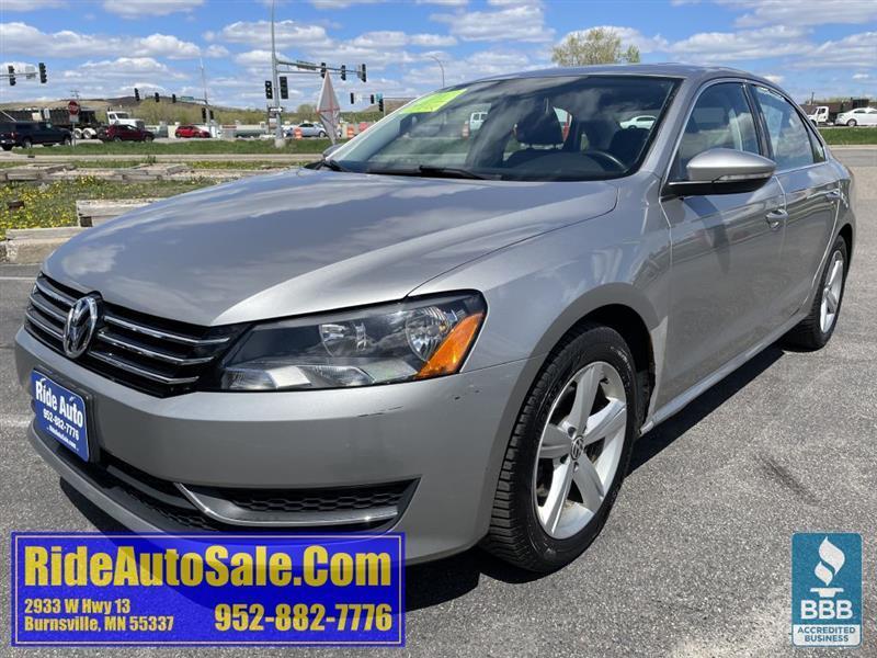 Volkswagen Passat  2012