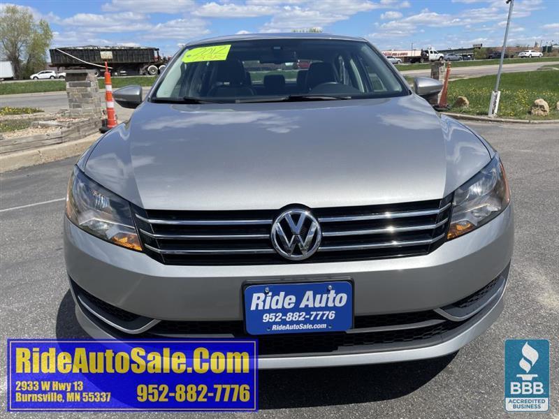 Volkswagen Passat  2012
