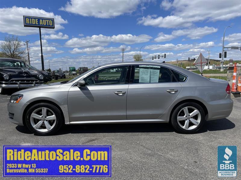 Volkswagen Passat  2012