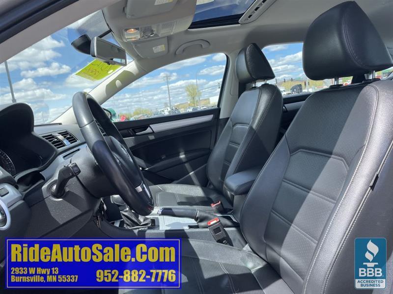 Volkswagen Passat  2012