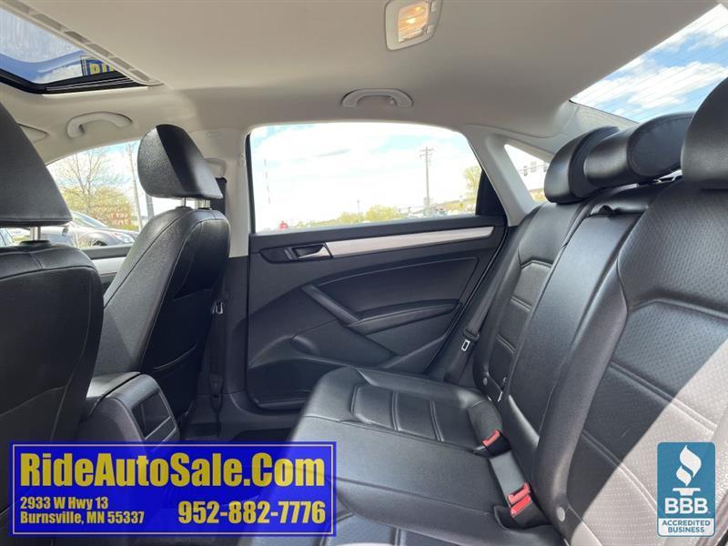 Volkswagen Passat  2012
