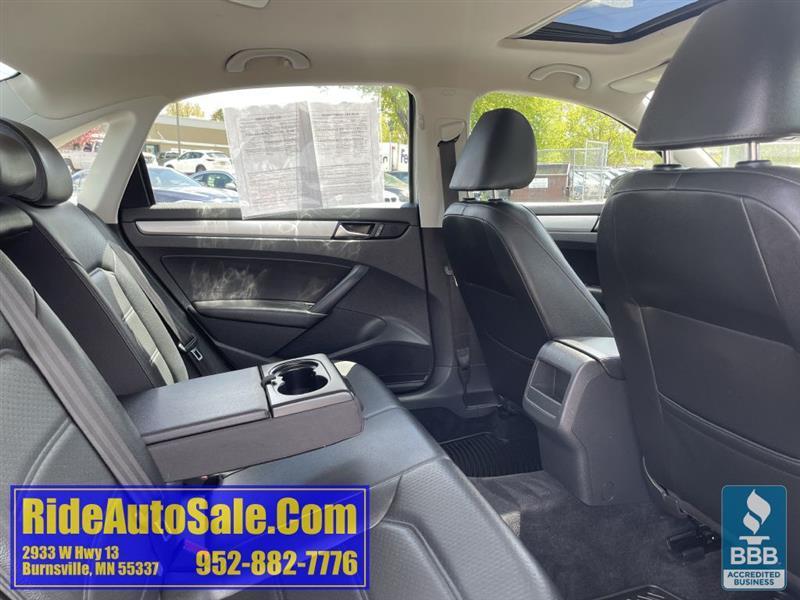 Volkswagen Passat  2012