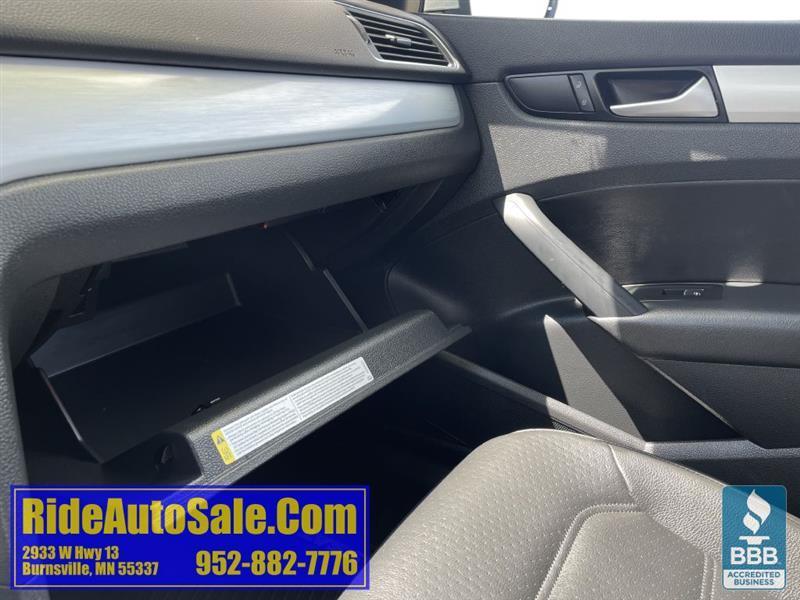Volkswagen Passat  2012