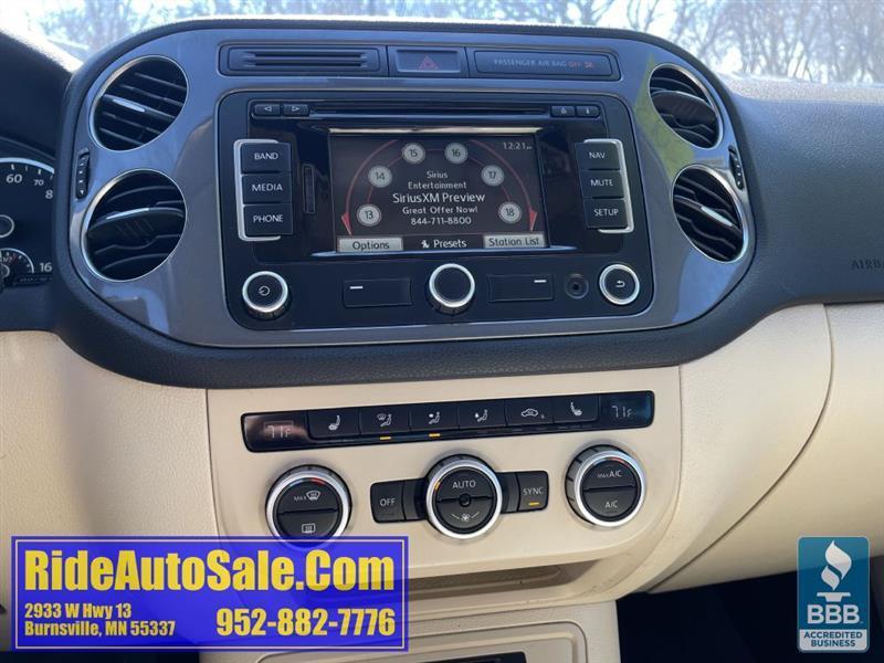 Volkswagen Tiguan  2013