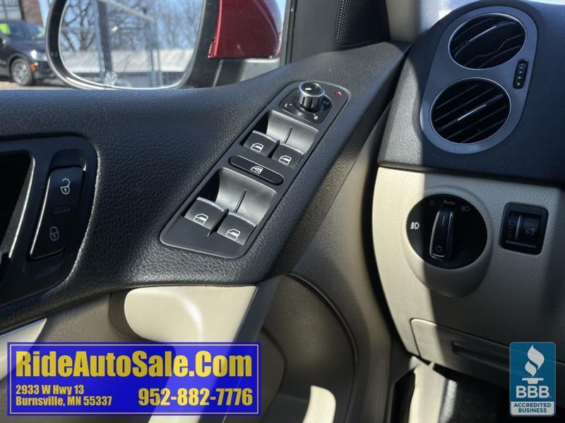 Volkswagen Tiguan  2013