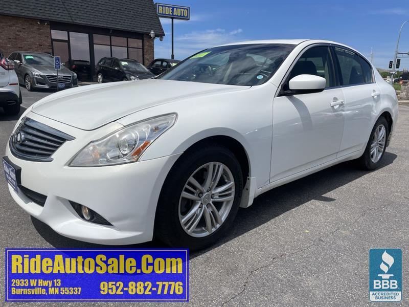 2012 Infiniti G37X 4dr sedan, AWD, 3.7 V6, leather, P-roof !