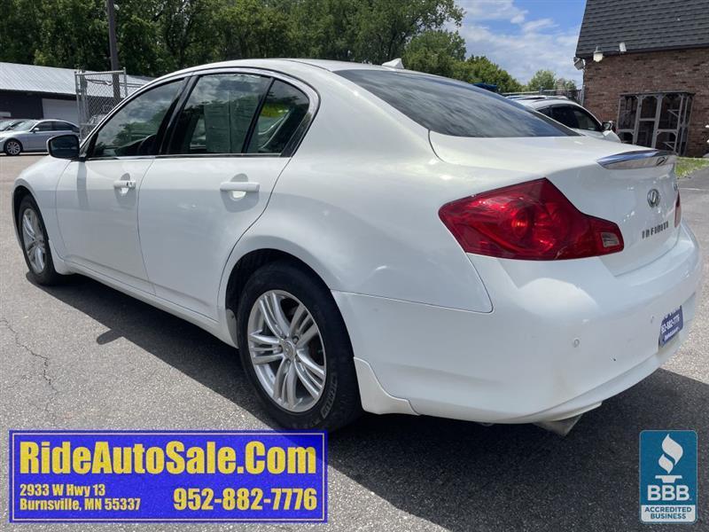 Infiniti G37X  2012
