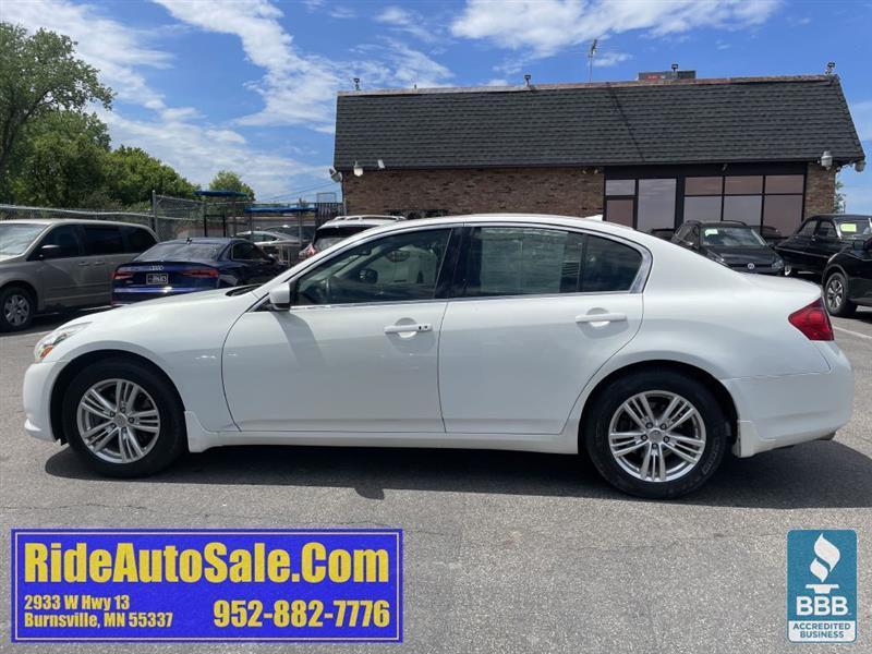 Infiniti G37X  2012