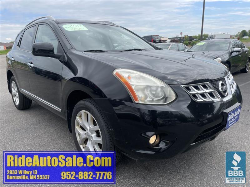 Nissan Rogue  2011