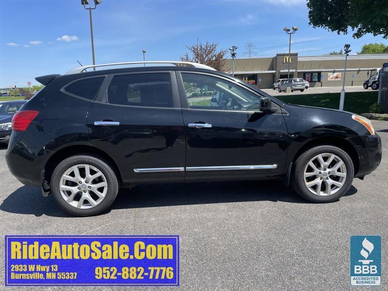 Nissan Rogue  2011