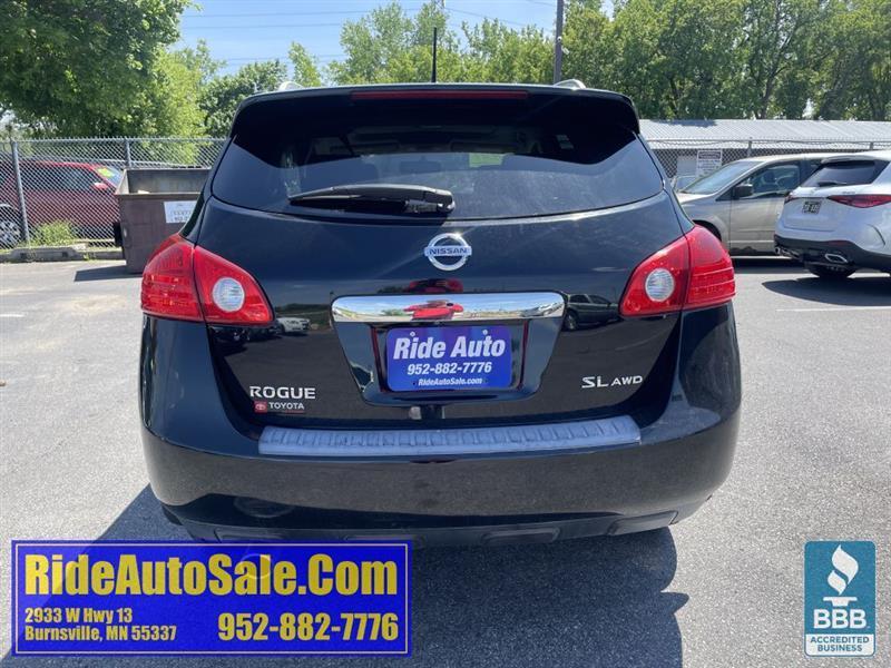 Nissan Rogue  2011