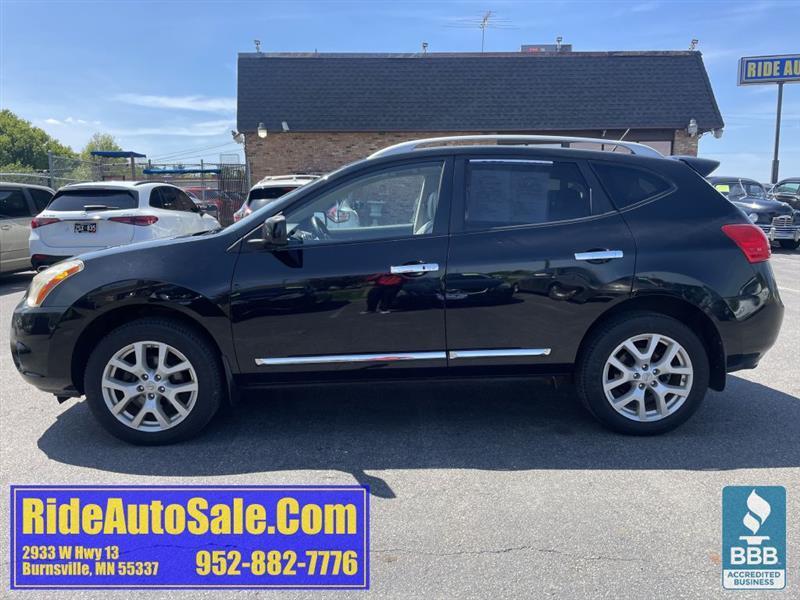 Nissan Rogue  2011