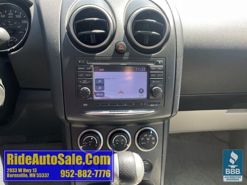 Nissan Rogue  2011