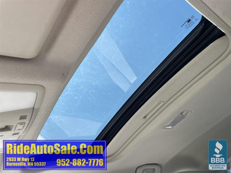 Nissan Rogue  2011