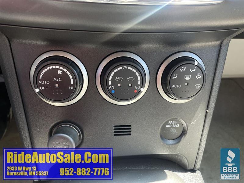Nissan Rogue  2011