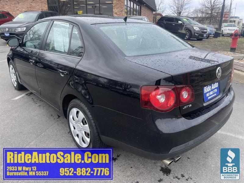 Volkswagen Jetta  2009