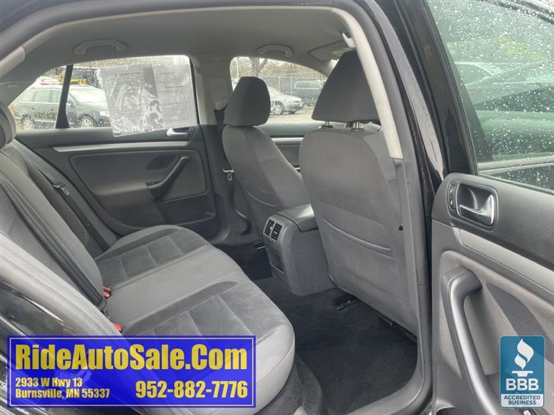 Volkswagen Jetta  2009