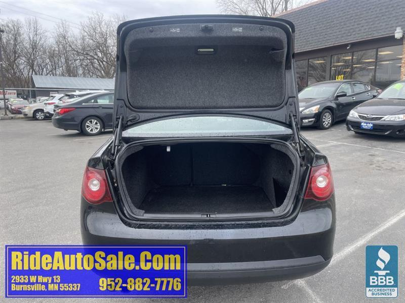 Volkswagen Jetta  2009