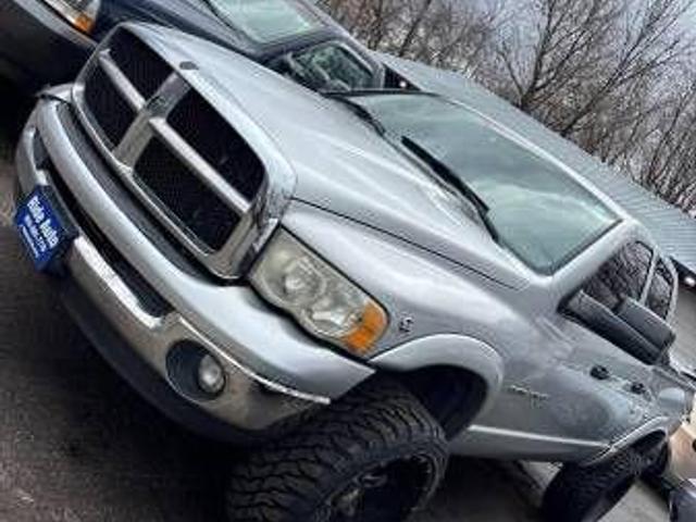 Silver 2003 Dodge RAM 2500 SLT Quad Cab 4WD Pickup Truck Four-Wheel Drive Automatic