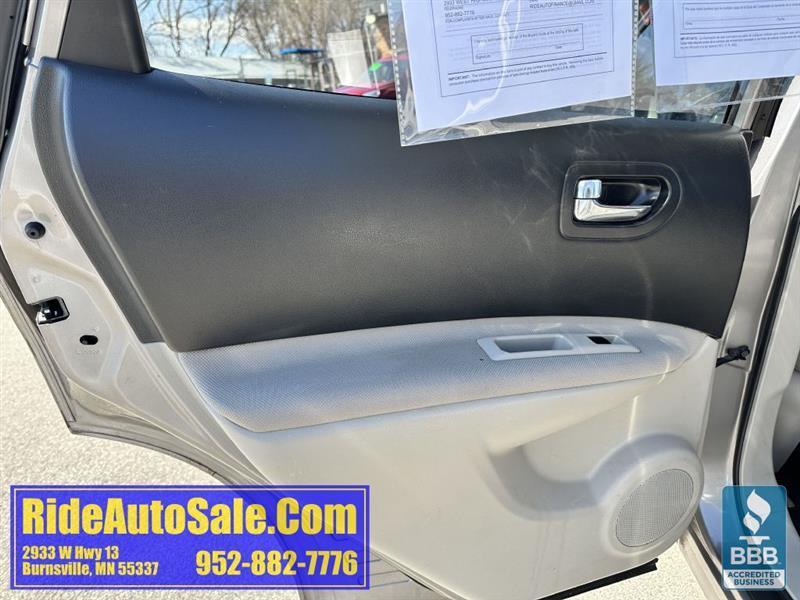 Nissan Rogue  2013