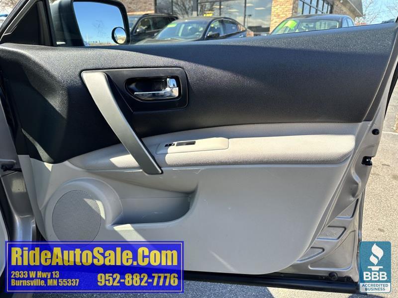 Nissan Rogue  2013