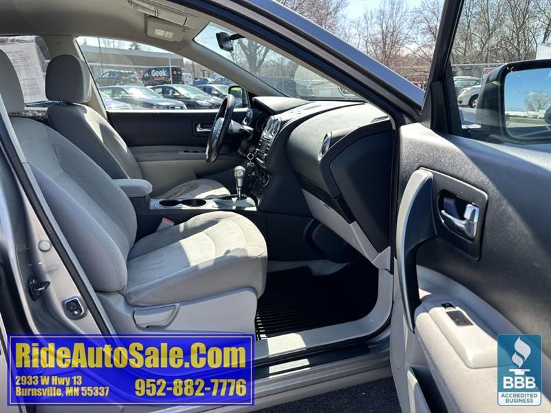Nissan Rogue  2013
