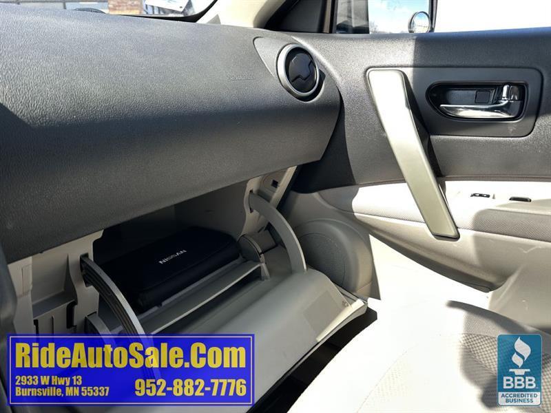 Nissan Rogue  2013