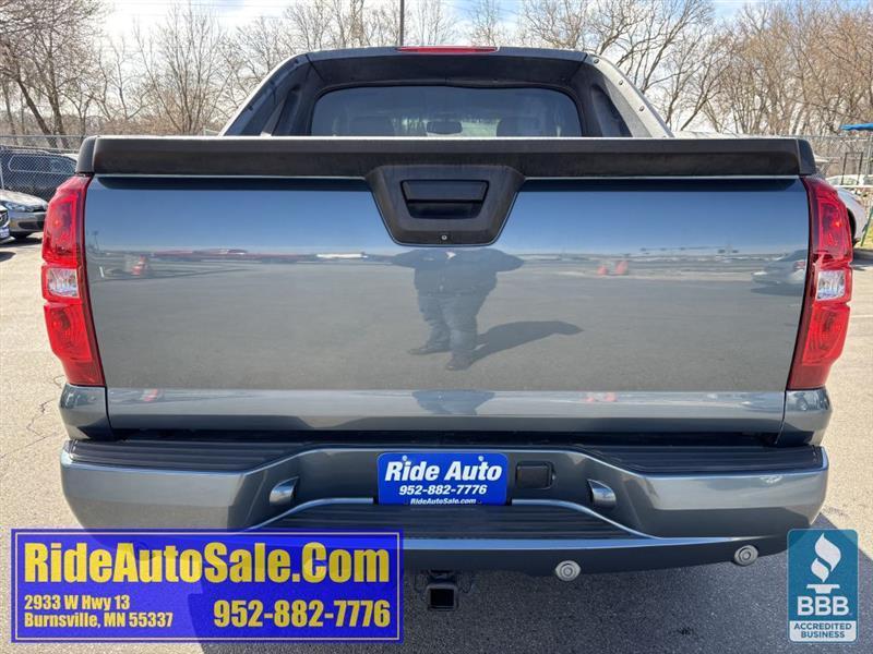 Chevrolet Avalanche  2011