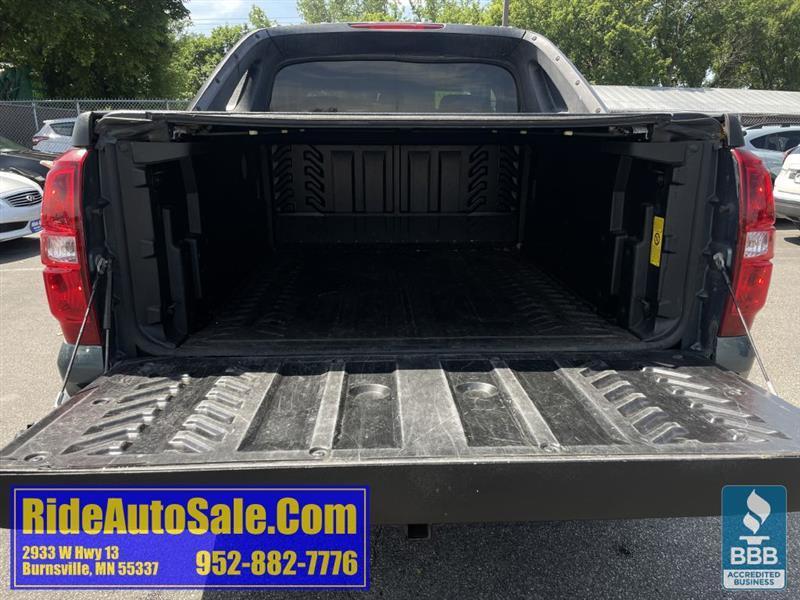 Chevrolet Avalanche  2011